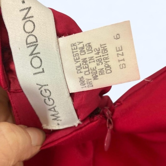 Maggy London Red Sheath Cocktail Dress with Jeweled Straps 6 - Picture 4 of 4